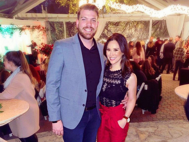 Cặp đôi nhận nuôi chú mèo hoang và rồi nhận ra điều không tưởng Cap doi nhan nuoi chu meo hoang va roi nhan ra dieu khong tuong