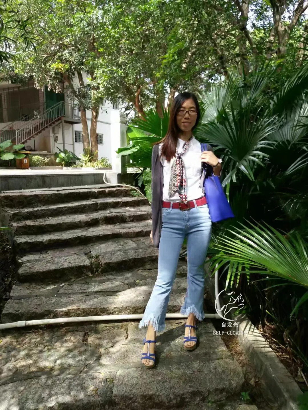 Cu lot xac cua ba me hai con tung bi che gieu ngoai hinh