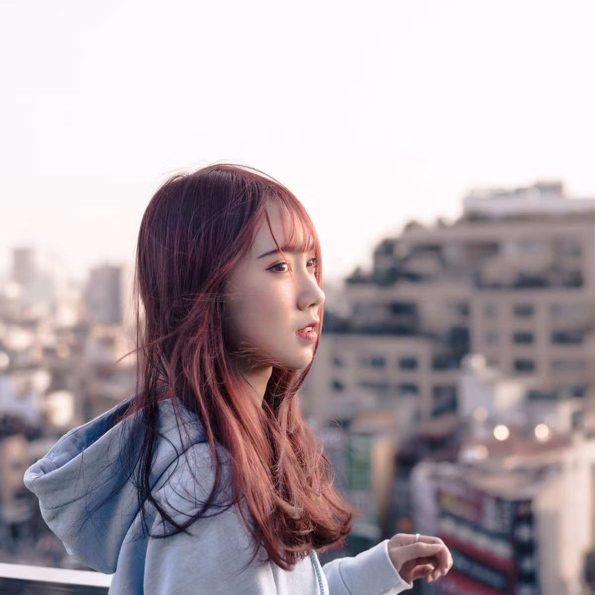 Trang Linh tâm sự trong chuyện yêu đương cô không quá coi trọng ngoại hình, chỉ cần nửa kia biết cư xử đúng mực. "Mình bị thu hút bởi người thông minh, có ý chí và dùng tiền làm ra bằng năng lực của bản thân thay vì dựa vào gia đình. Khi có bất hòa, mình chọn cùng ngồi lại nói chuyện để giải quyết vấn đề thay vì im lặng".