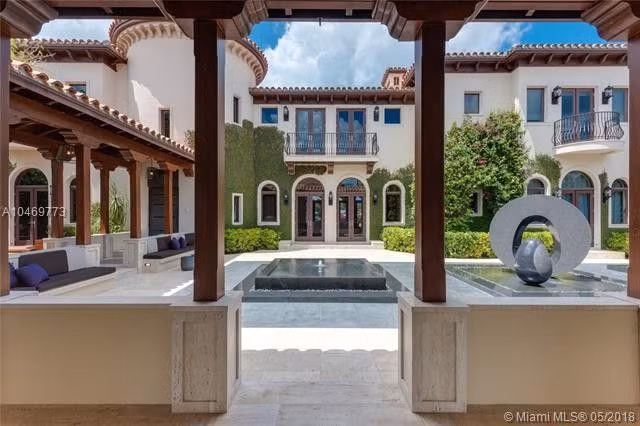 Kham pha biet thu 32 trieu USD cua ty phu My-Hinh-2