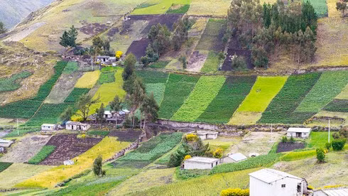 Ngon nui cao nhat the gioi thuoc nuoc nao?-Hinh-4