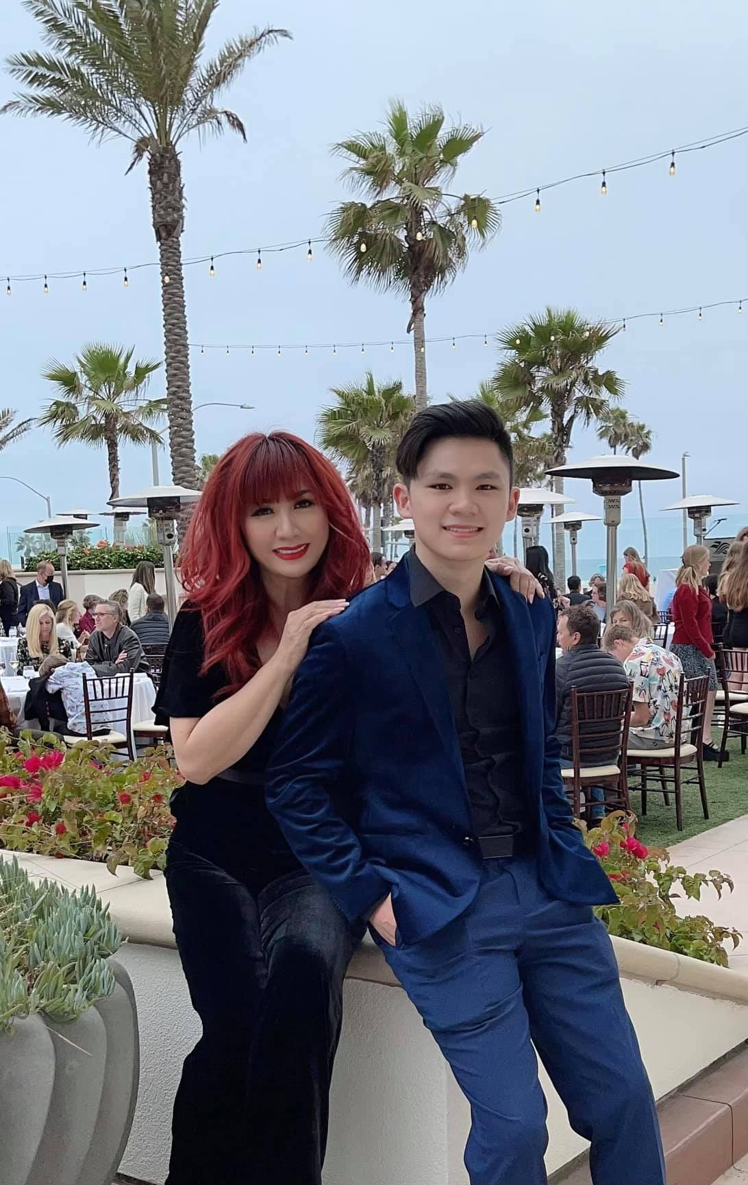 br/> Beckam sở hữu vẻ ngoài điển trai cùng chiều cao vượt trội. Cậu cả 18 tuổi nhà Bằng Kiều sở hữu thành tích học tập đáng ngưỡng mộ. Beckam từng được đề cử "Nghệ sĩ của năm" 2021 hạng mục âm nhạc của Quận Cam, bang California, Mỹ. Ngoài ra, Beckam từng nhận danh hiệu từ MMET Award - một giải thưởng về nghệ thuật dành cho lứa tuổi học sinh.