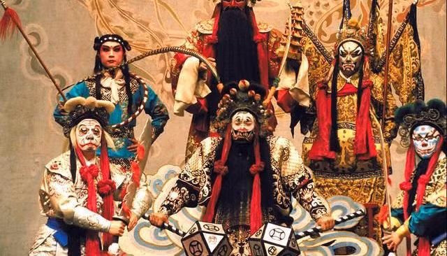 Điềm báo kì lạ về 83 triều đại phong kiến Trung Hoa trước khi diệt vong Diem bao ki la ve 83 trieu dai phong kien Trung Hoa truoc khi diet vong