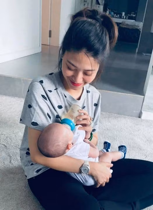 BTV Ngoc Trinh tu choi lam me nuoi cua hai nhoc ty nha Ho Ngoc Ha-Hinh-3