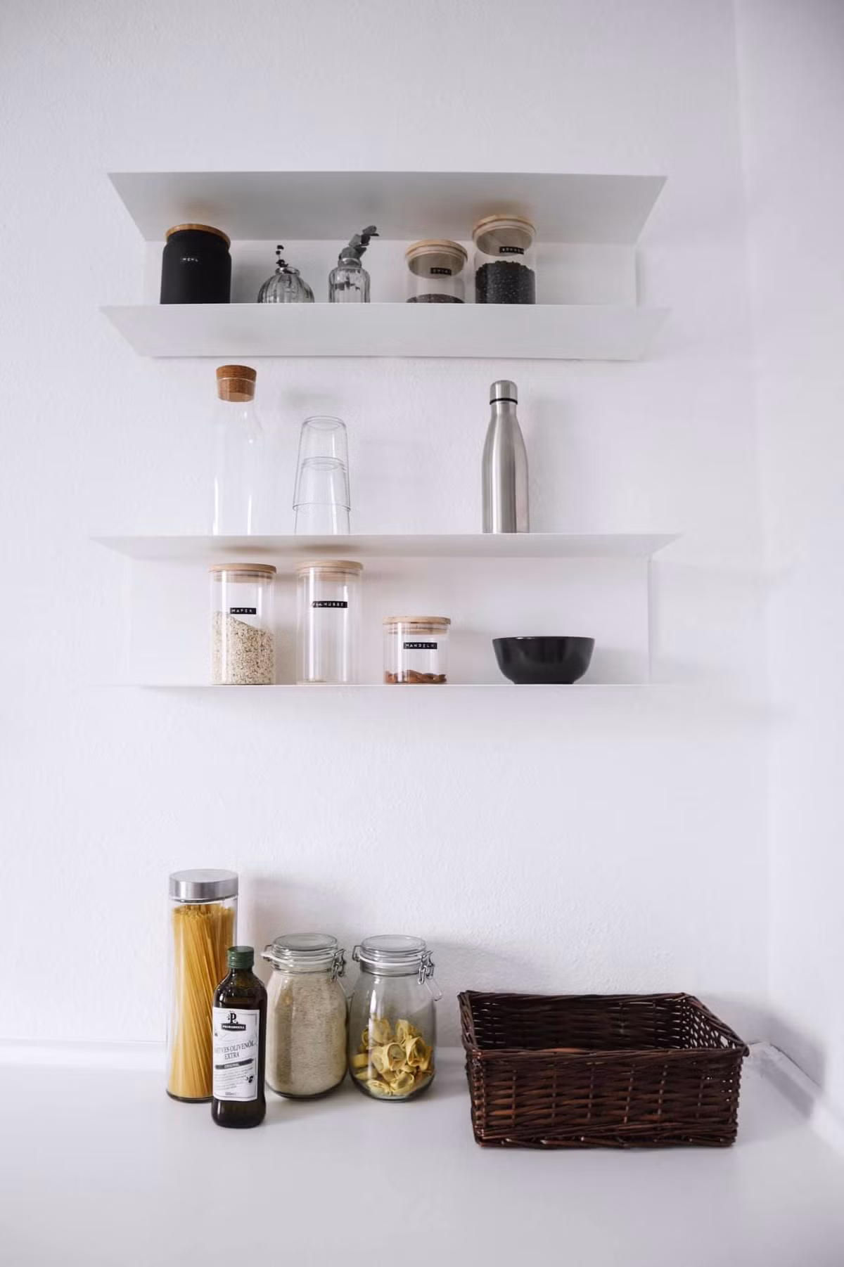 Nha bep don gian nhung tinh te cua chang trai Viet o Duc-Hinh-8