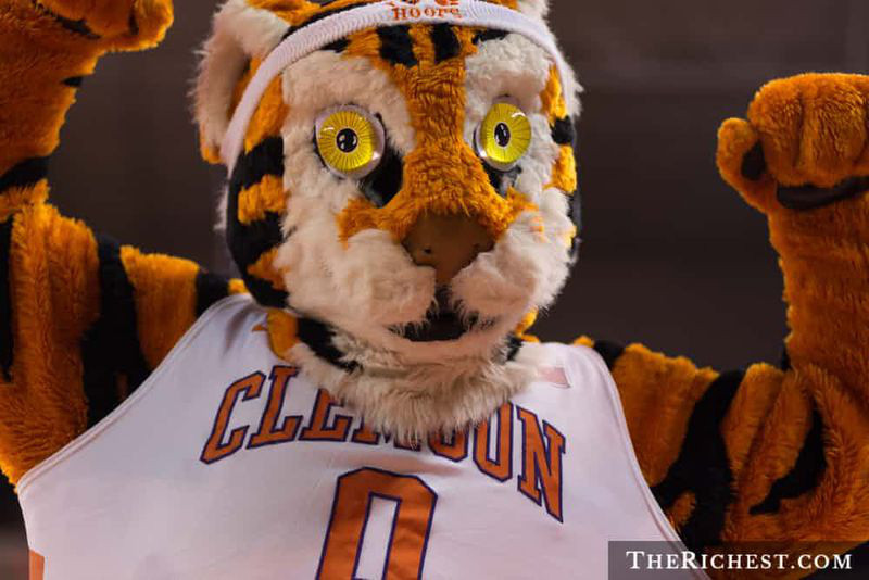 Soc voi muc luong cao khung khiep cua 9 cong viec ky la nay