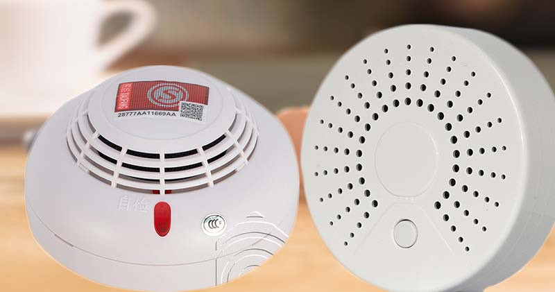  Geeklink SD2 trang bị cảm biến quang điện, có thể gửi thông tin đến điện thoại trong 30 giây. Khoảng cách truyền không dây của Geeklink SD2 từ 30-100 m, góc phát hiện cháy 360 độ. Với giá thành khoảng 450.000 đồng, tiêu tốn ít điện năng, model này là lựa chọn hợp lý trong tầm giá. Ảnh: Geeklink.