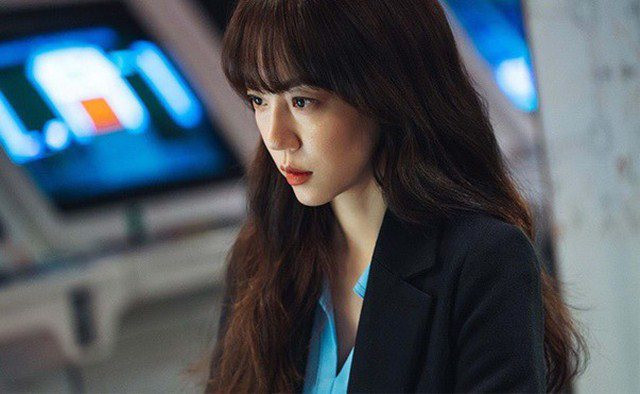 3h sáng có tiếng đập cửa, tôi chết lặng nhìn chị gái rũ rượi bên ngoài 3h sang co tieng dap cua, toi chet lang nhin chi gai ru ruoi ben ngoai