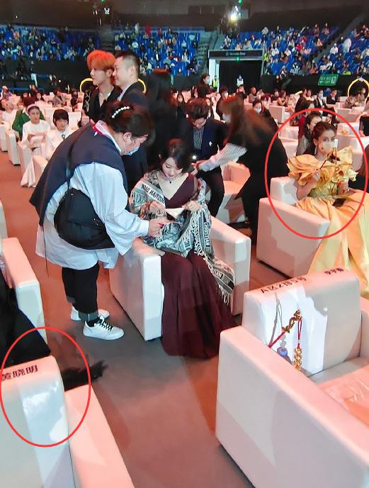 Huynh Hieu Minh - Angela Baby xem nhau nhu 