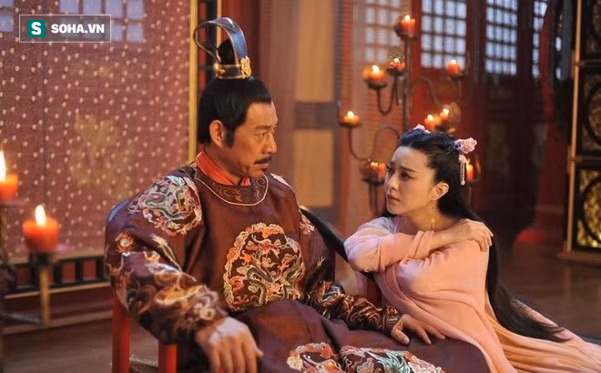 Dem thi tam dau tien cua Ly The Dan va Vo Tac Thien