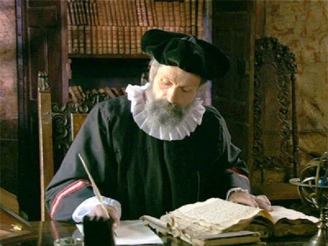 Những dự đoán lạnh gáy về năm 2022 của nhà tiên tri Nostradamus ảnh 2