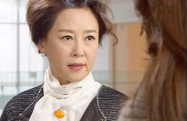 Bi me chong nghi ngo ngoai tinh, nang dau uat uc tiet lo bi mat soc-Hinh-2