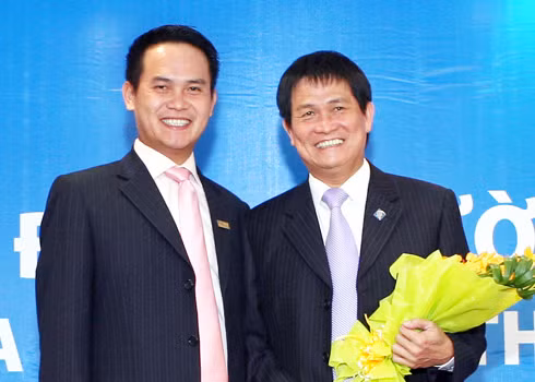 Thieu gia khoi nghiep, vuot qua cai bong 