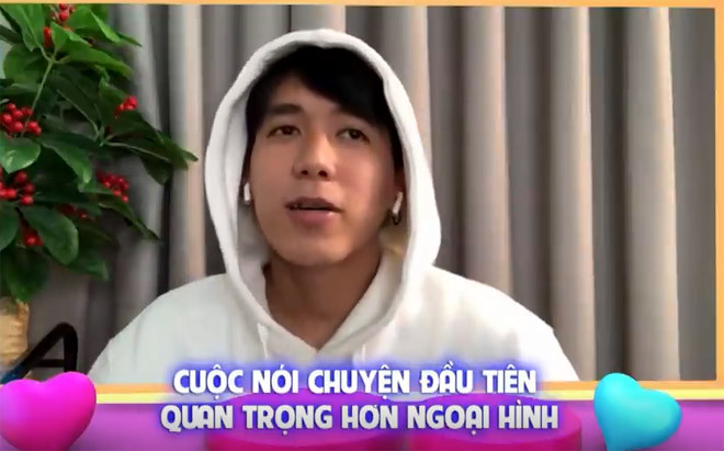 Cô nàng hẹn hò online khiến bạn trai choáng vì sự trải đời - Hình 2 Co nang hen ho online khien ban trai choang vi su trai doi-Hinh-2