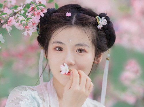 Mỹ nhân nhận cái kết thảm vì làm vợ Lưu Bị là ai? My nhan nhan cai ket tham vi lam vo Luu Bi la ai?