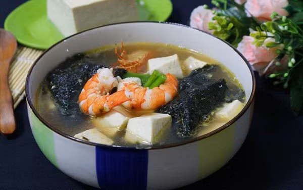 7 mon canh binh dan giup bom mau len lao, tot cho nguoi suy nhuoc co the-Hinh-3