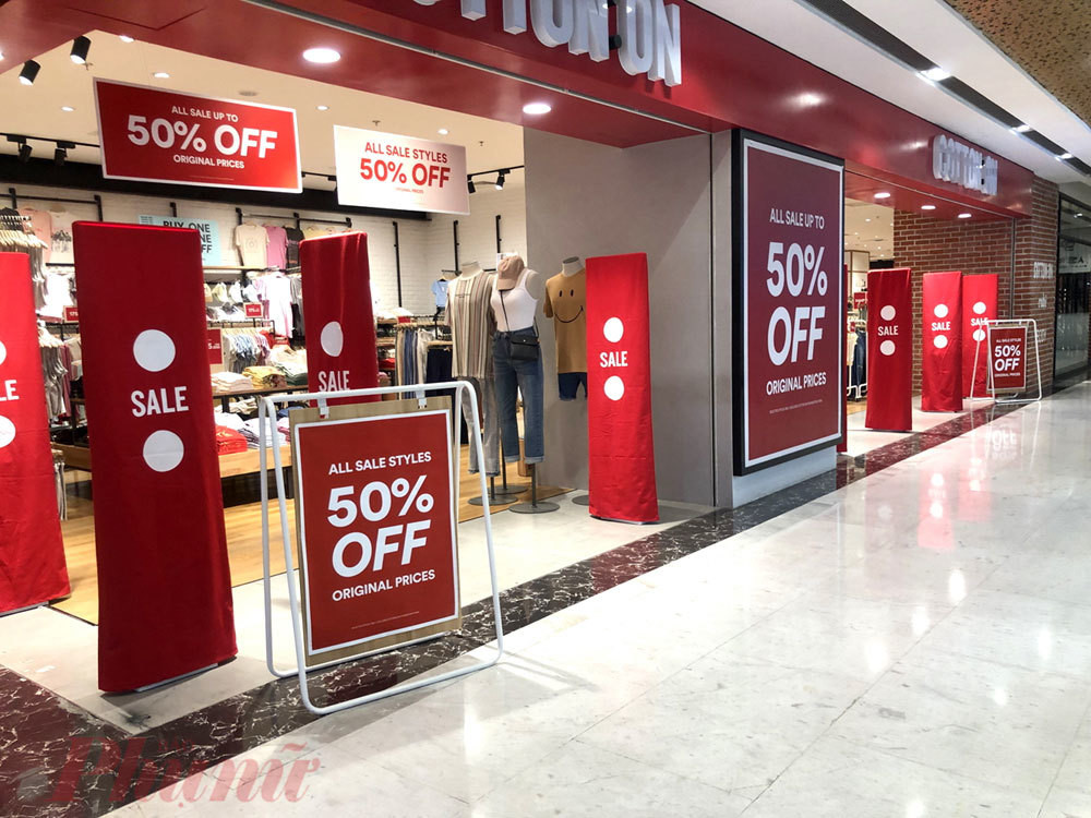 Hang Tau ve cho: Cua quy toc giam gia, dao tuyet dat khach-Hinh-4