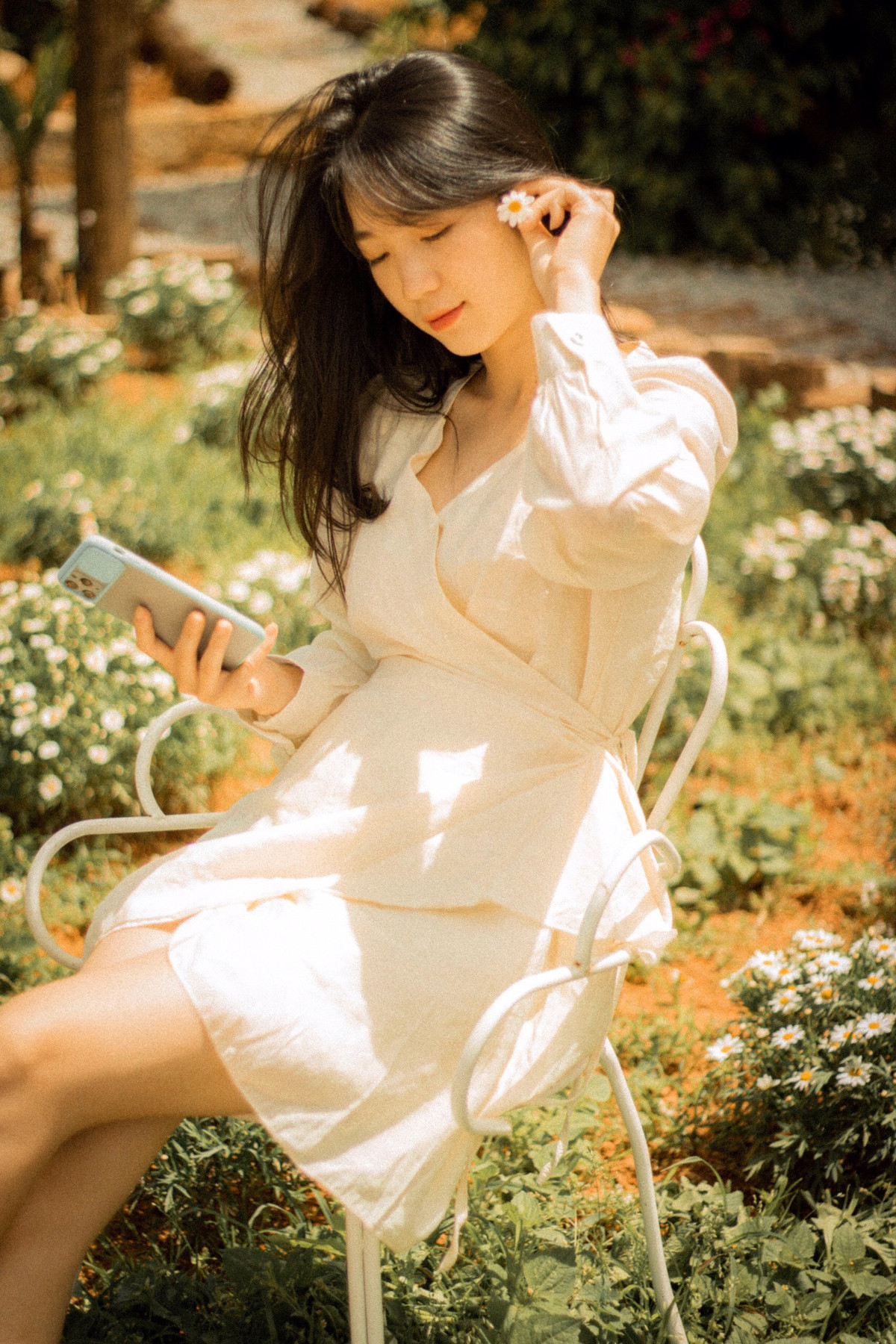 Co gai bo viec o TP.HCM, len Da Lat mot minh hoc nhiep anh-Hinh-5