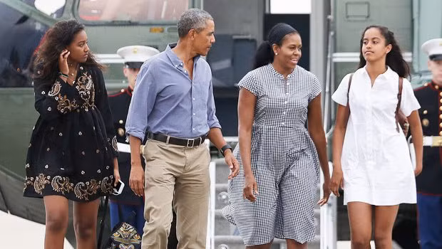 Sasha có mối quan hệ gần gủi với các thành viên trong gia đình và đặc biệt là mẹ, bà Michelle Obama. Trong bộ phim tài liệu Becoming của cựu đệ nhất phu nhân, Sasha từng tự hào nói về những điều tốt đẹp mà bà Michelle đã làm ở Nhà Trắng. "Tôi rất vui vì mẹ có thể tự hào về những gì bà đã làm", Sasha nói.