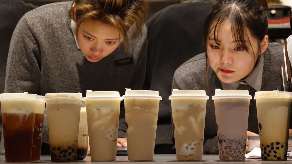 Gioi tre Trung Quoc khong the song thieu thuc uong nay