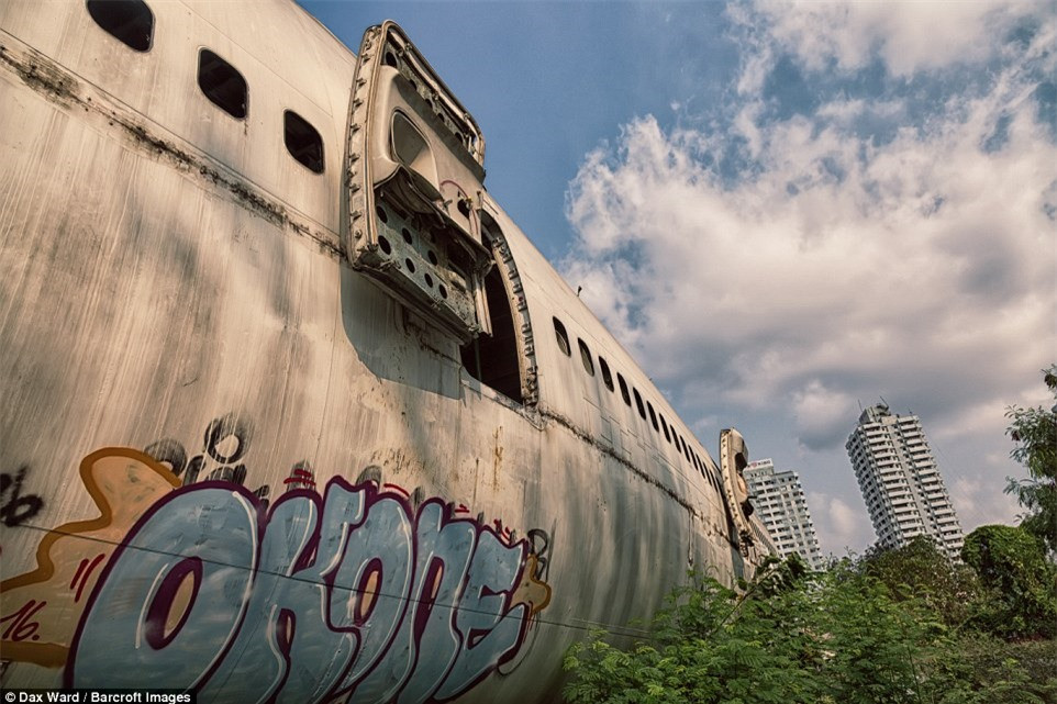 Mặc dù ra vào nơi này khiến nhiều người phải kinh hãi, nhưng nhiếp ảnh gia vẫn khám phá một mình, đôi khi đi cùng bạn gái.