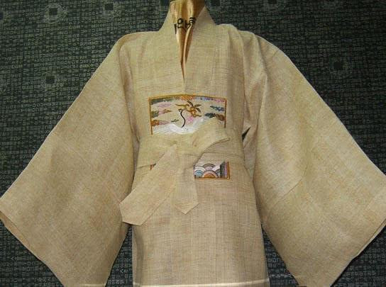 Tai sao nguoi Trung Quoc rat coi trong tam vai liem cho nguoi chet?