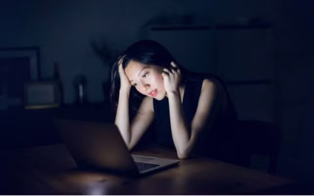 Co gai thu long chong dung ngay Ca thang Tu va cai ket dang