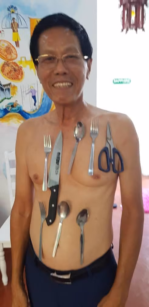 Tiem vaccine phong Covid-19 xong, nhieu nguoi khoe co kha nang nhu nam cham-Hinh-4