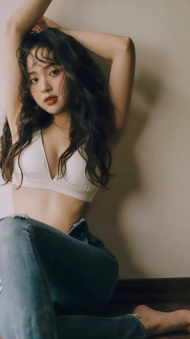 Hot girl Phương Anh lần đầu tiên tiếng về clip nóng - Hình 2 Hot girl Phuong Anh lan dau tien tieng ve clip nong-Hinh-2