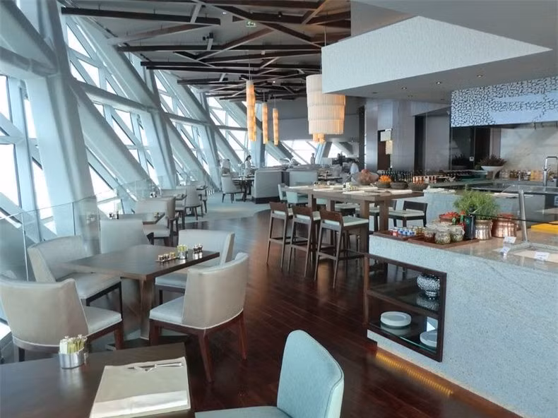 Bí ấn tòa tháp tuyệt đẹp nghiêng gấp 4 lần tháp Pisa ảnh 10