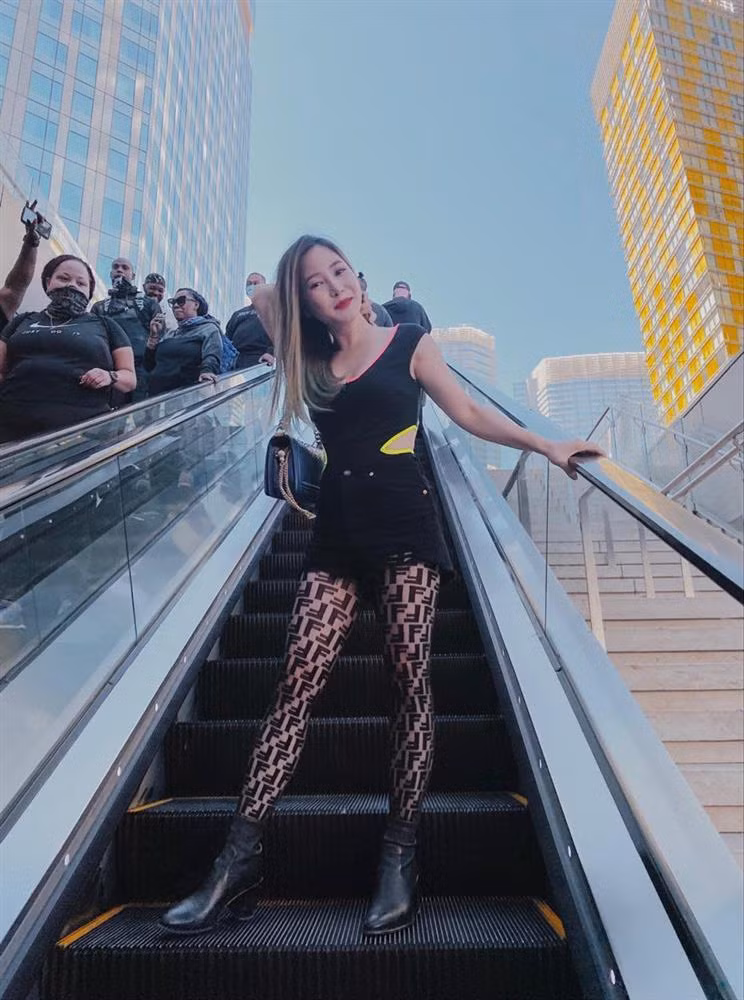 Dung quan tat 6 trieu: Huong Tram lun 1 mau con Toc Tien chat ngat-Hinh-2