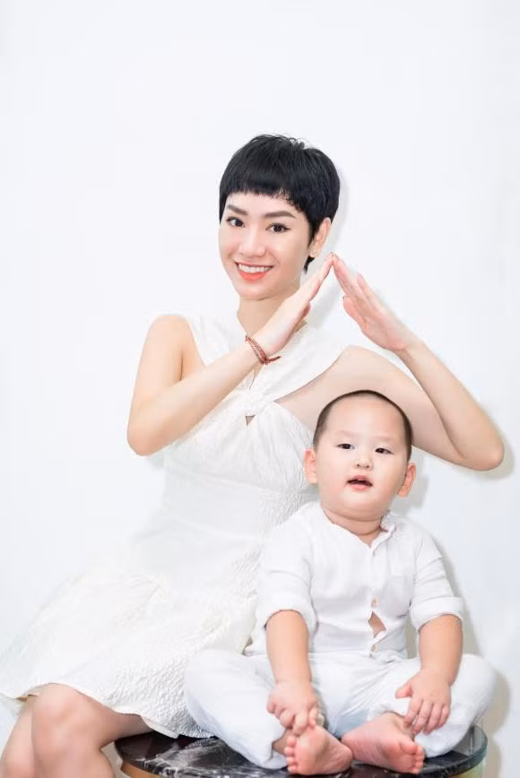 Nhan sắc Trà My Idol bị thời gian bỏ quên, chục năm vẫn không thay đổi - Hình 4 Nhan sac Tra My Idol bi thoi gian bo quen, chuc nam van khong thay doi-Hinh-4