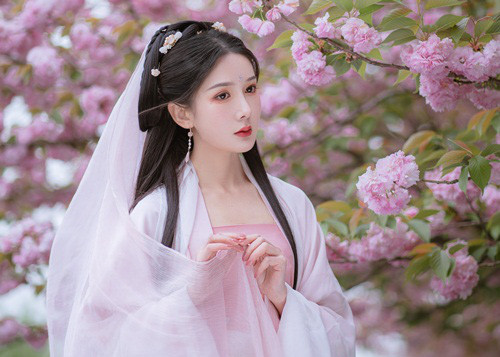 Hau cung 10.000 my nu van khong thoa man vi Hoang de nay-Hinh-3