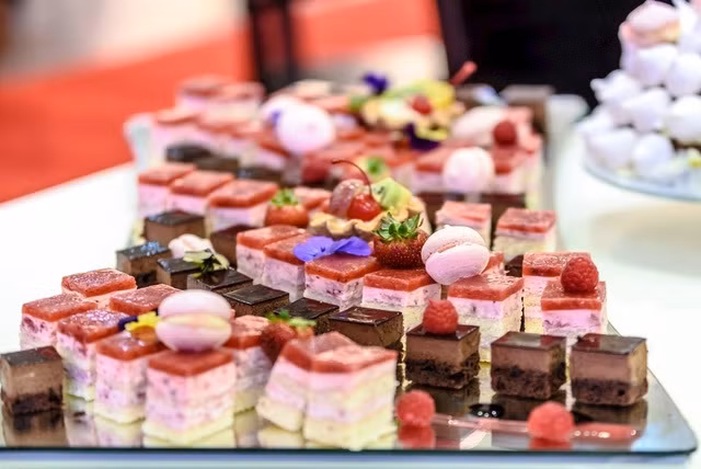 3 thu nen tranh khi di an buffet-Hinh-2