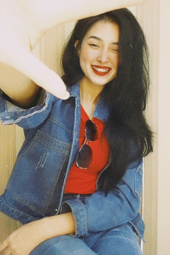 Bức ảnh vừa được đăng tải đã nhận được nhiều sự quan tâm, khen ngợi cùng những bình luận “có cánh” của cư dân mạng.