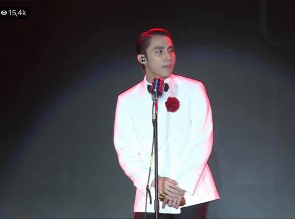 Son Tung M-TP bat ngo bi dao mo status cu giua lum xum tinh ai-Hinh-2