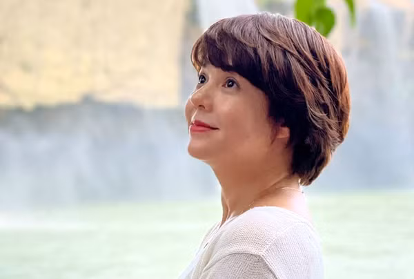 MC Diễm Quỳnh: Công việc mới vật vã, trầy da tróc vảy ảnh 2