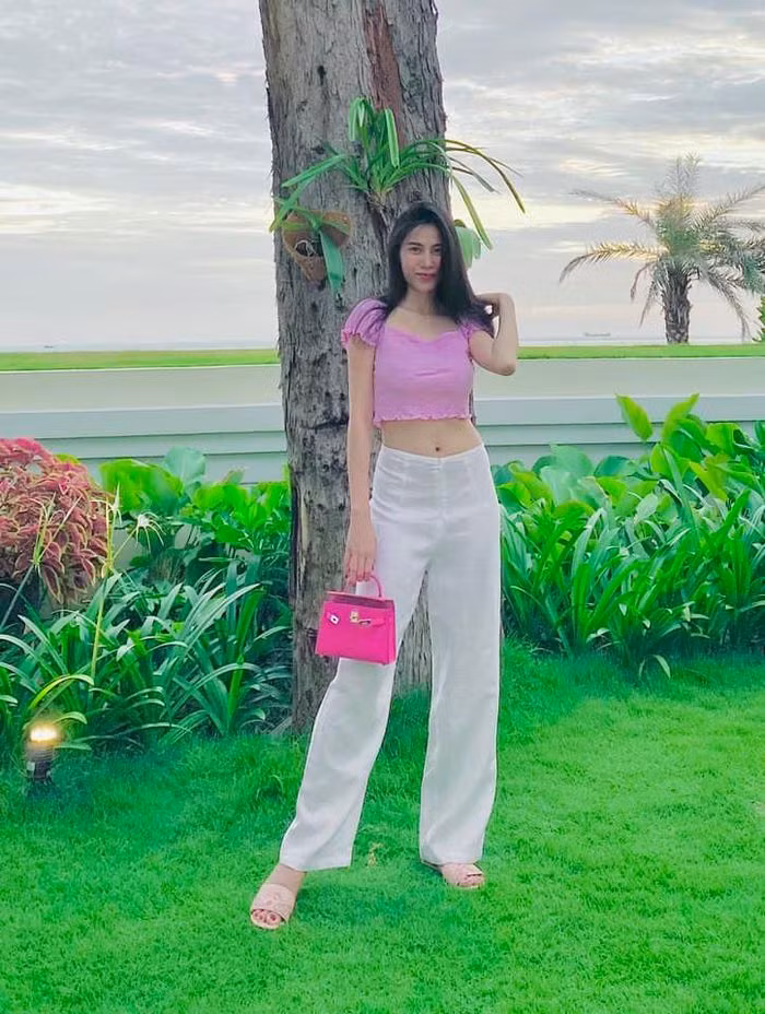 Bi quyet giam can lay lai vong eo thon gon sau sinh cua Thuy Tien-Hinh-6