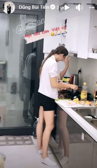 Ban gai Bui Tien Dung luc o nha voi khi ra ngoai co gi khac?-Hinh-3