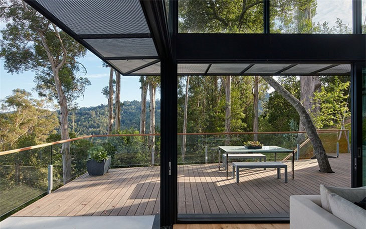 Căn biệt thự không chỉ là nơi ở mà còn là một không gian nghỉ dưỡng tuyệt vời cho những thành viên trong gia đình. 