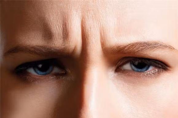 Tuong mat dien hinh cua nguoi hay gap xui xeo va kho thanh cong-Hinh-2