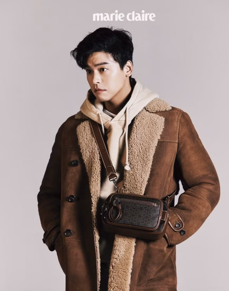 Cụ thể, Lee Jang Woo tiết lộ mức cân nặng ban đầu của anh là 98 kg, với 31-32% mỡ trong cơ thể. Hiện tại, sau 100 ngày nỗ lực tập luyện, nam diễn viên giảm xuống còn 73 kg. Anh đặt mục tiêu giảm tỷ lệ mỡ trong cơ thể xuống 10%.