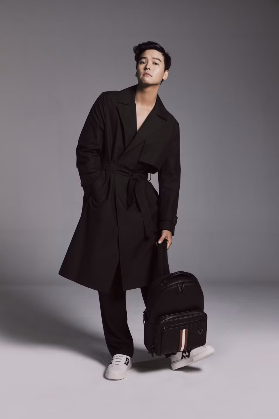 br/> Chứng kiến màn thay đổi vóc dáng ngoạn mục của Lee Jang Woo, các ngôi sao tại I Live Alone đều thể hiện thái độ ngạc nhiên. Nam MC Jeon Hyun Moo nhận xét Lee Jang Woo có ngoại hình giống diễn viên người Mỹ Matt Damon.