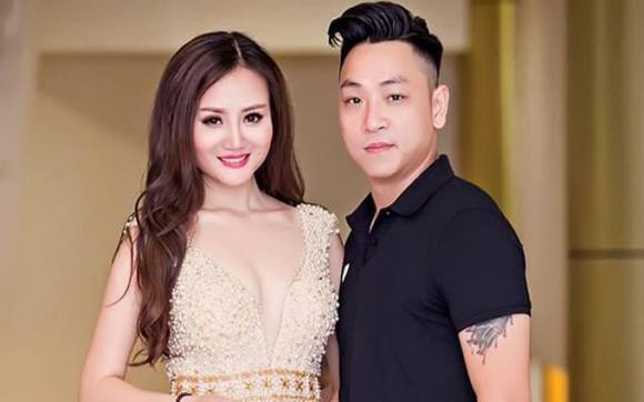 Nam dien vien Ma lang khoe ban gai mang bau sau on ao ngoai tinh-Hinh-3