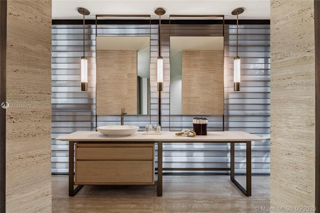 Bất động sản này tọa lạc gần khu đất mà con gái ông Trump mua vào cuối năm 2020 với giá 32 triệu USD.