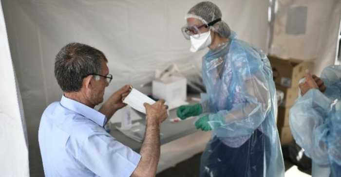 COVID-19 co the gay ra benh tuyen giap?-Hinh-2