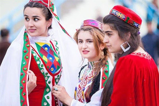 Dat nuoc cai gi cung thieu nhung phu nu du thua sac dep-Hinh-3