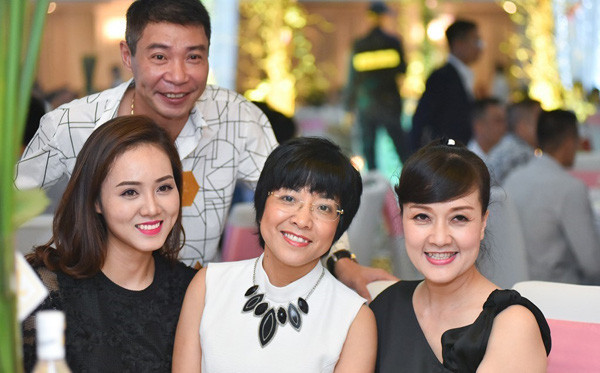 MC Thảo Vân: 20 năm cầm trịch Táo quân - Hình 4 MC Thao Van: 20 nam cam trich Tao quan-Hinh-4