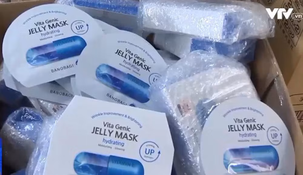 "Mê hồn trận" mỹ phẩm không nguồn gốc, người tiêu dùng "bấn loạn" ảnh 2