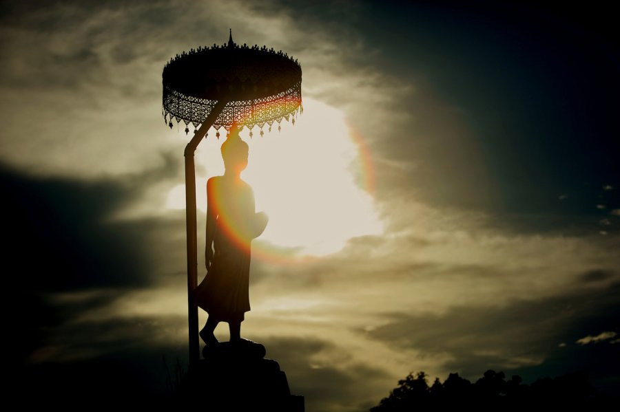 Neu ban dau don vi mat di nguoi than thi hay nghe loi Phat day nay